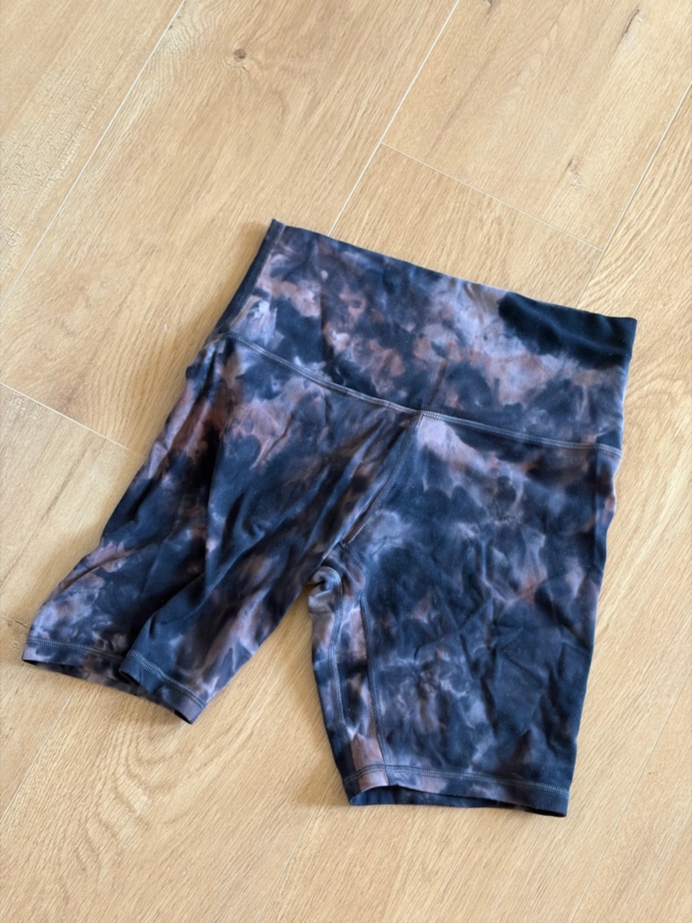 lululemon athletica High-Waist Tie-Dye Bike Shorts - Black & Brown